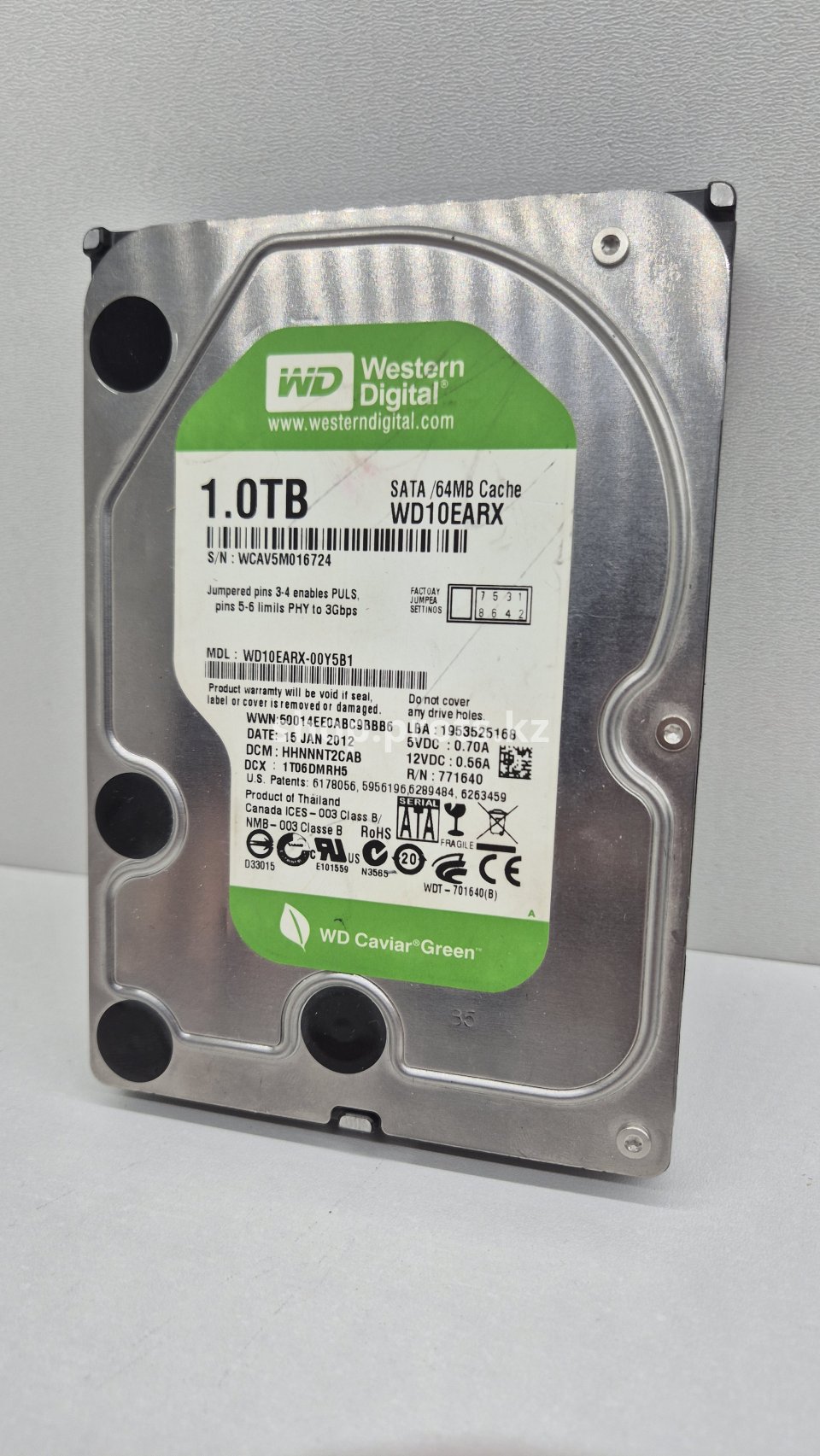 Жесткий диск Western Digital WD Caviar Green WD10EARS 1TB SATA 3.5"