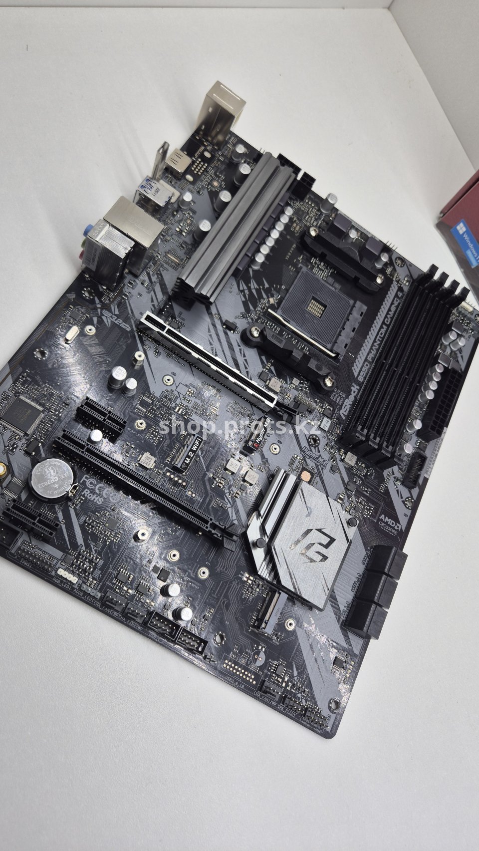 Материнская плата ASRock B550 Phantom Gaming 4 AM4 ATX DDR4 M.2 PCIe 4.0