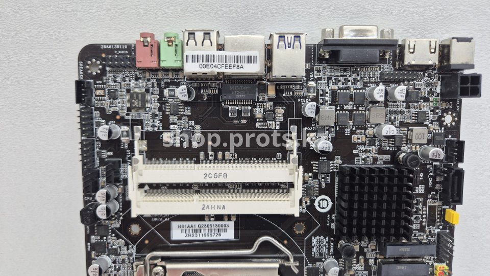 Материнская плата H81 Mini-ITX LGA1150 DDR3 HDMI VGA USB3.0 для Intel Core i3 / i5 / i7 4-го поколения